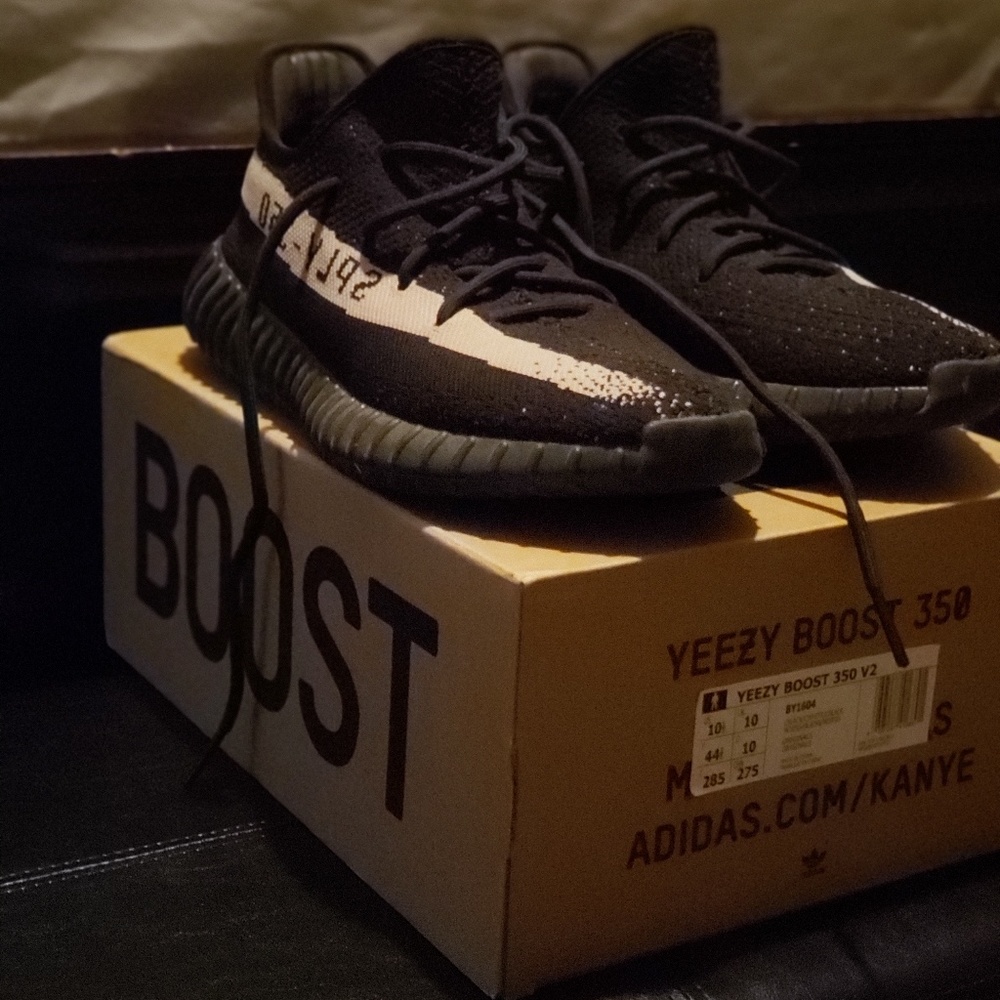 Yeezy oreo